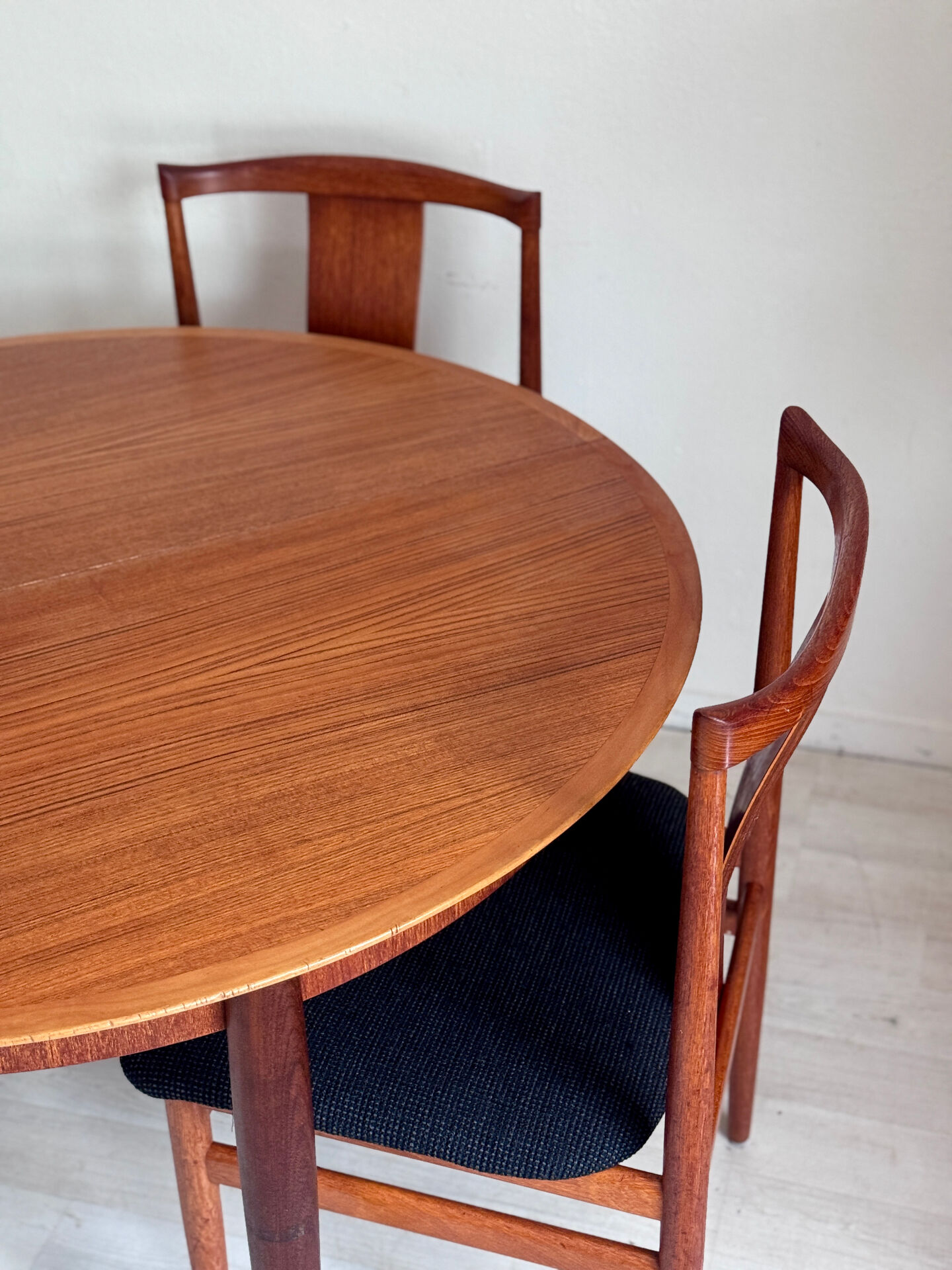6 Danish mid-century teak chairs by Henning Sørensen for Danex from the 1960s.