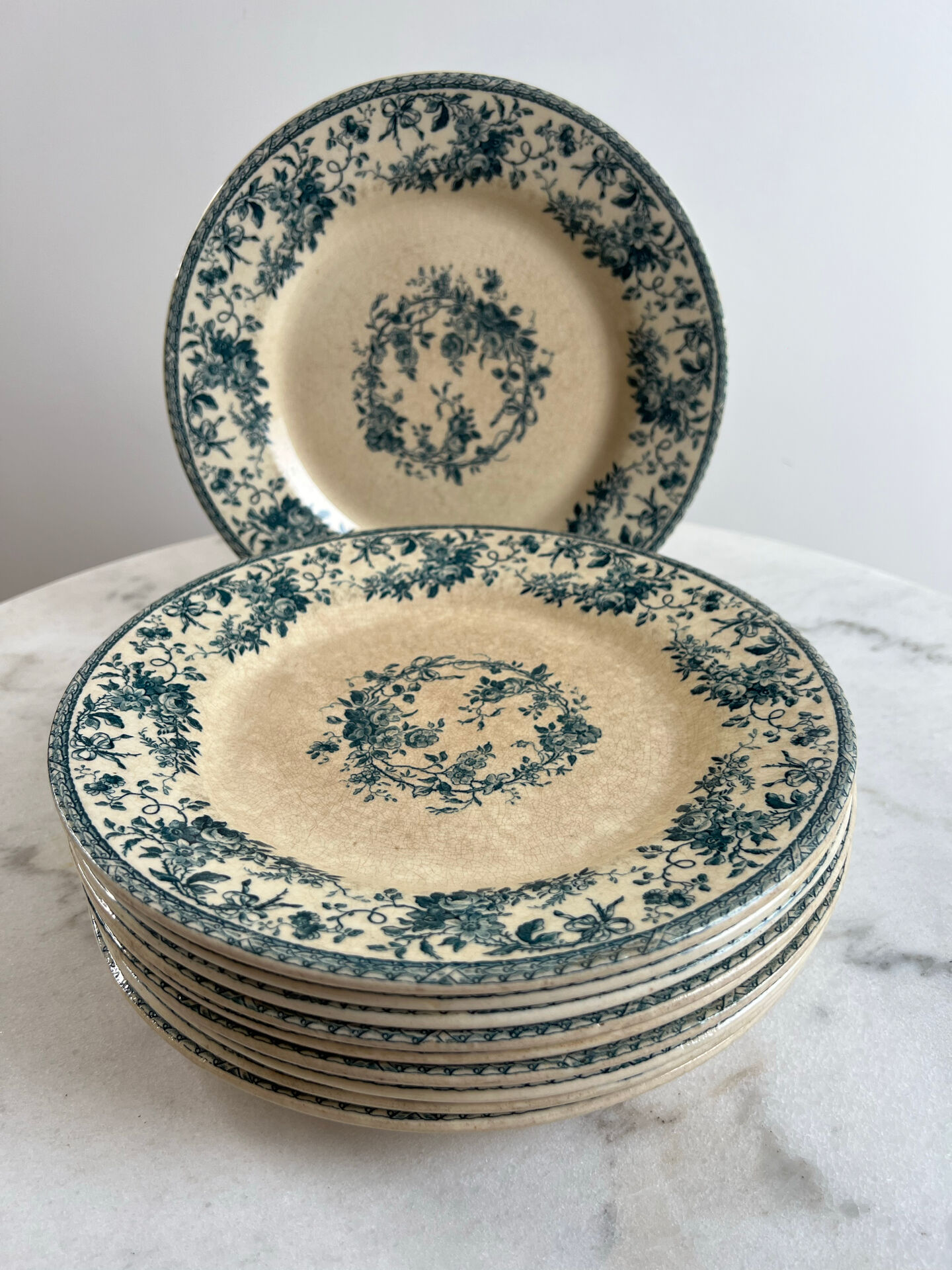 Ironstone gien 1875 — bouquet of roses collection set of 10