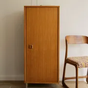 Bibliothèque vitrine scandinave pieds chromés vintage