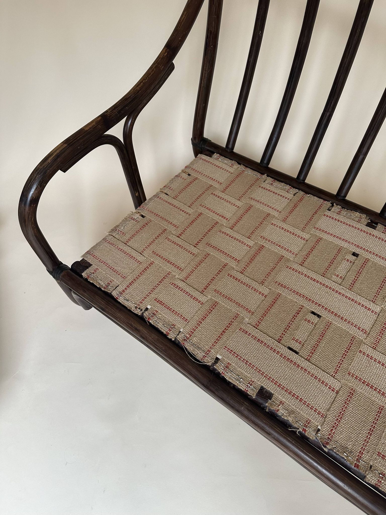 Two-seater rattan bench