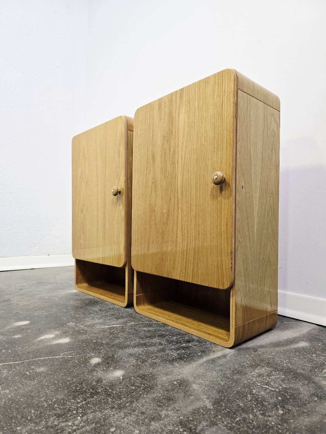 1980s wall cabinet