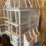 Grande cage ancienne