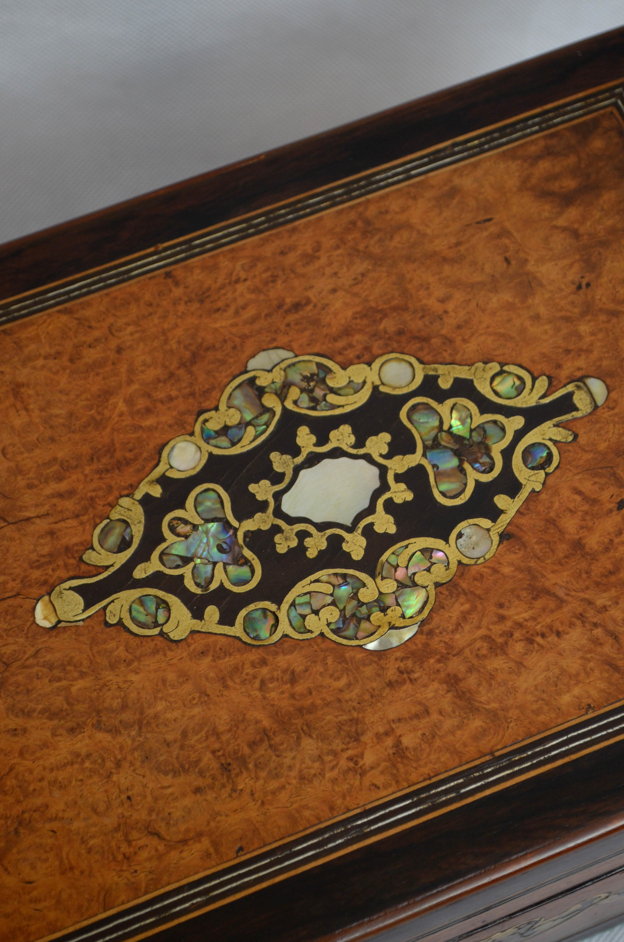Victorian jewellery box in amboyna