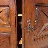 Ancienne armoire Louis XIII