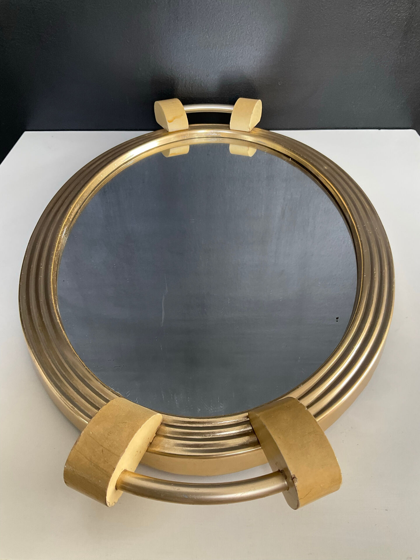 Plateau Art déco en aluminium doré bois et miroir
