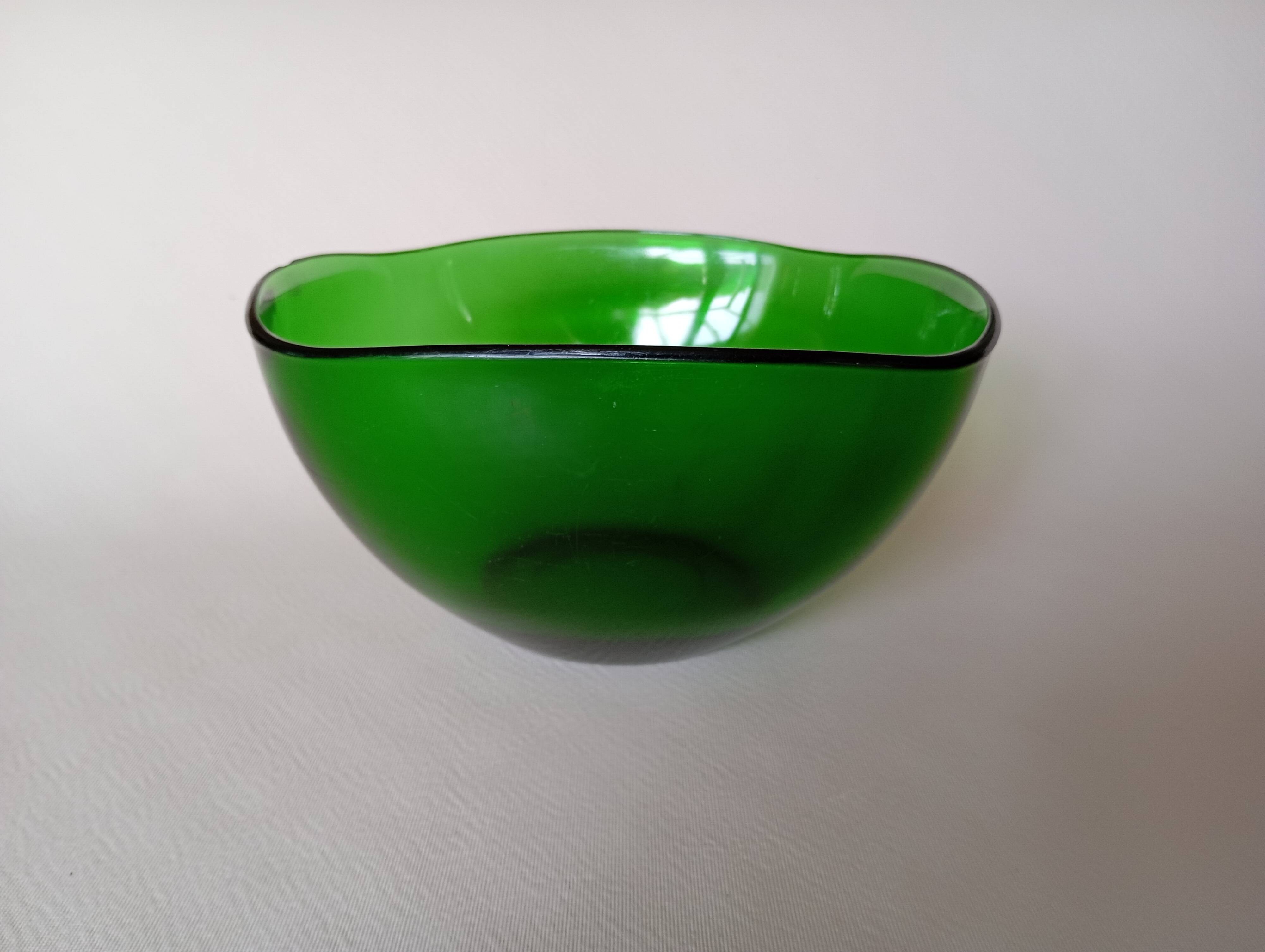 Vereco forest green salad bowl