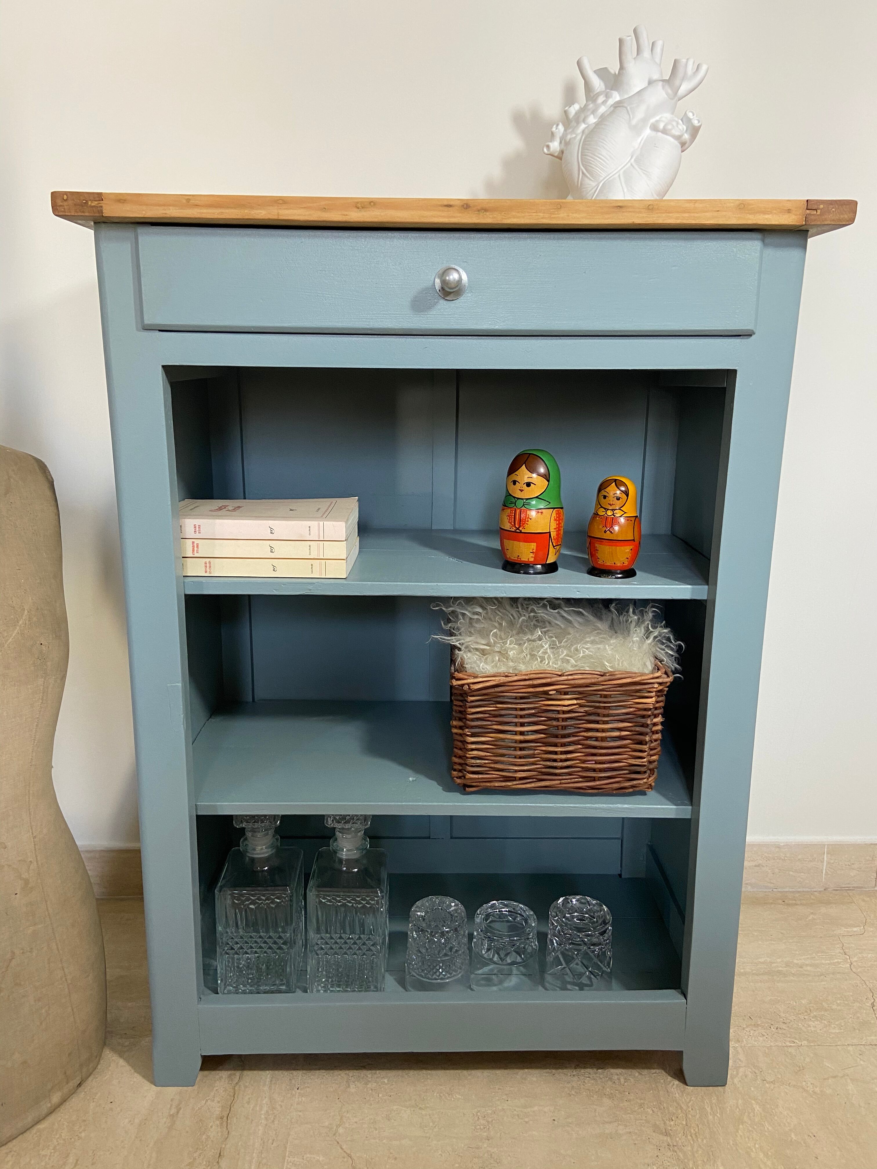 Small Parisian buffet without door 1950