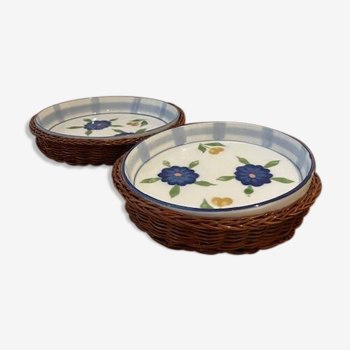 Set of 2 dishes