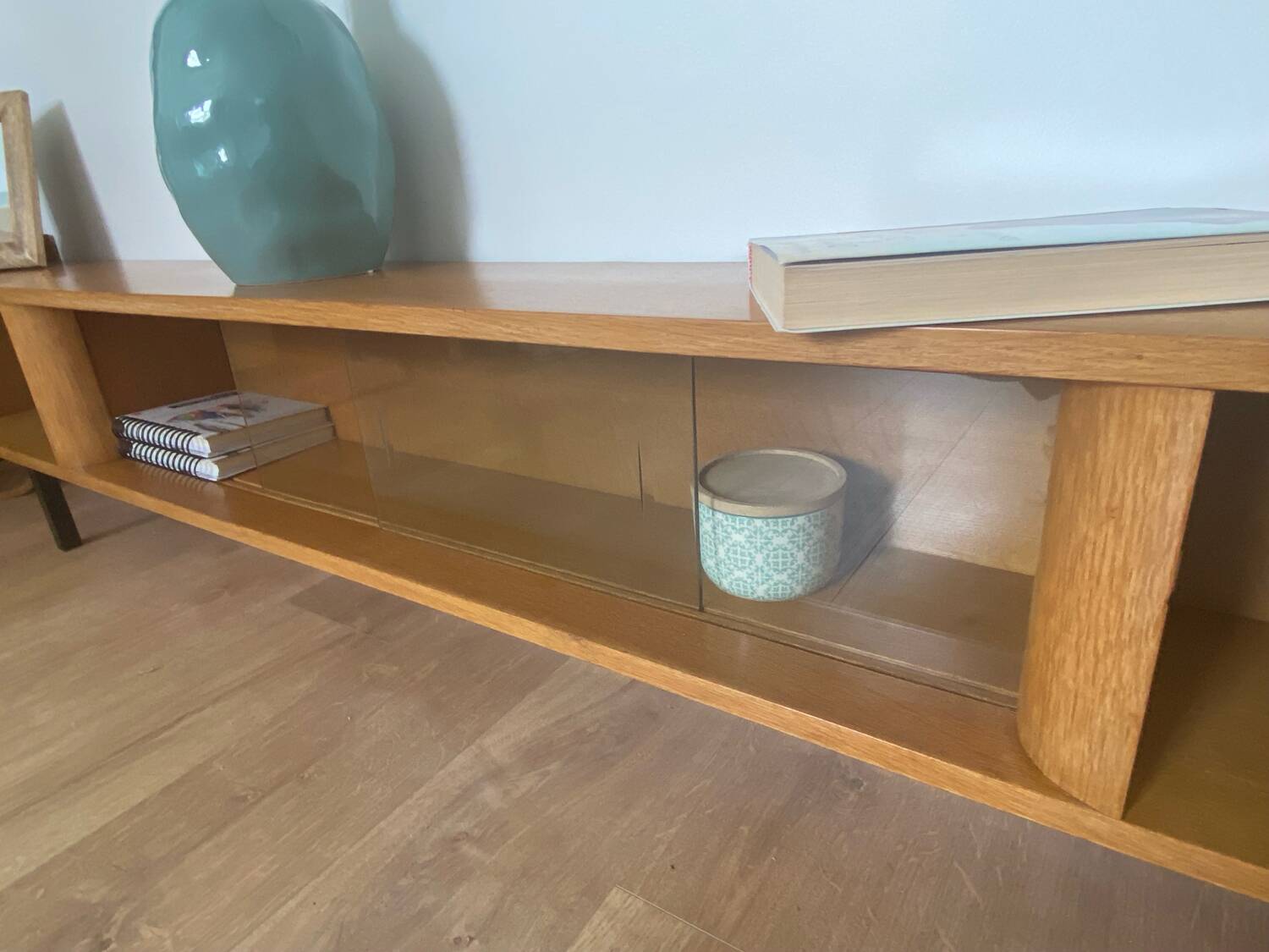 Vintage sideboard (shallow)
