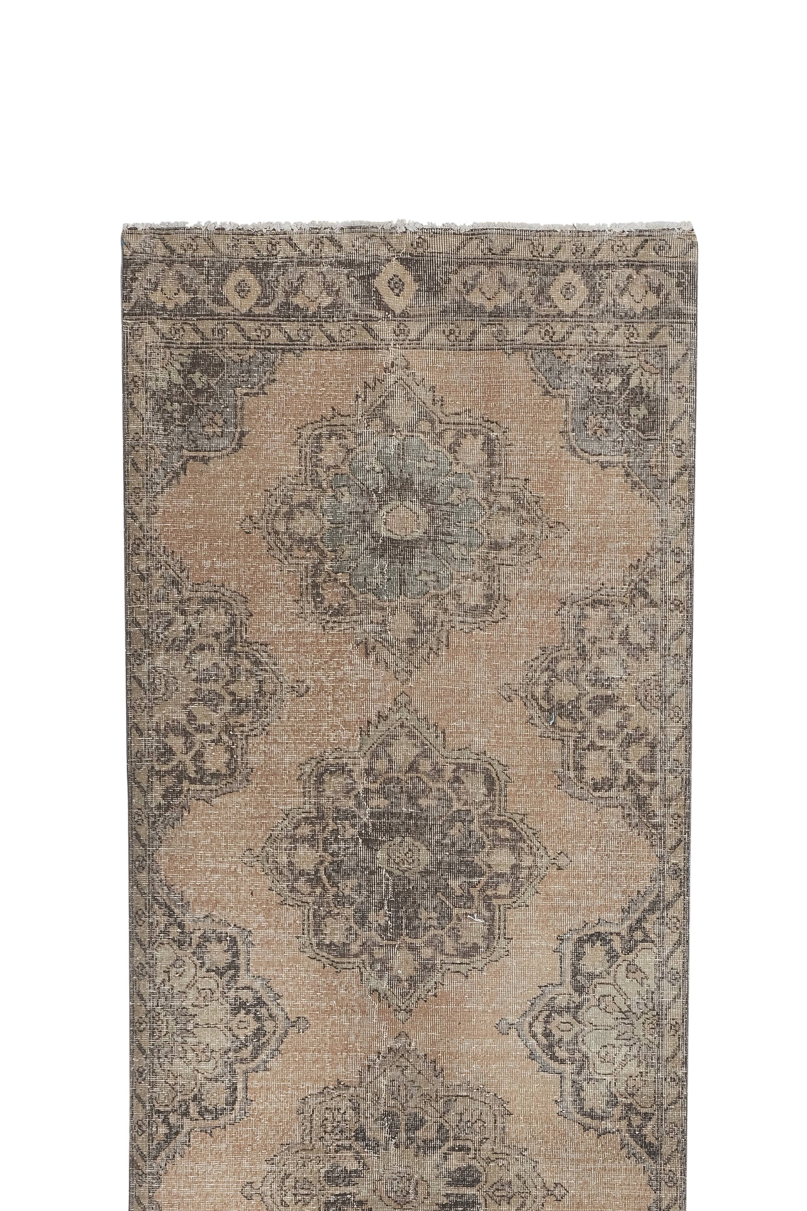 Vintage Turkish rug from Oushak, hand-woven 115x383 cm