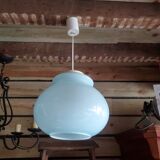 Opaline suspension