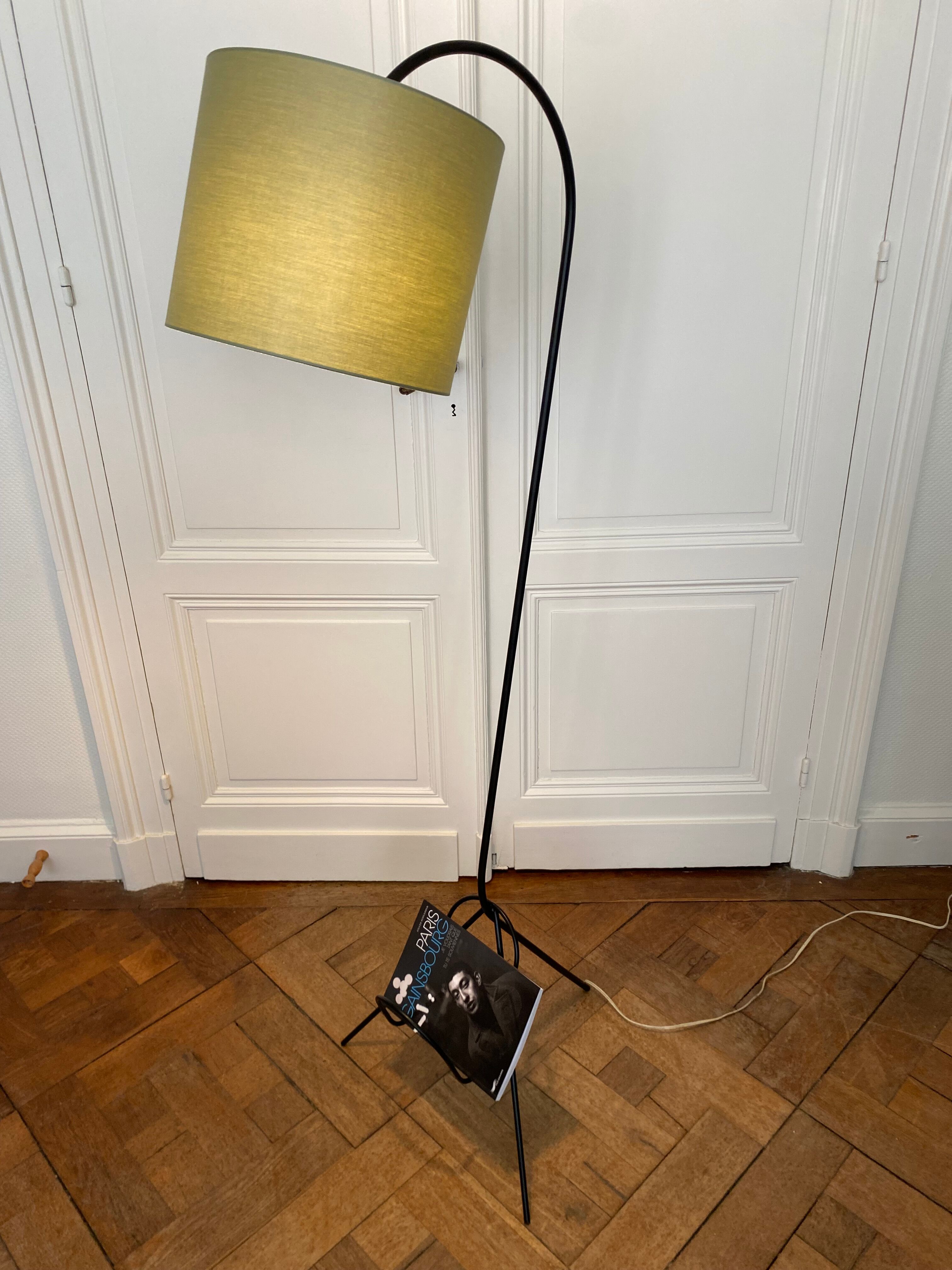 Floor lamp review holder