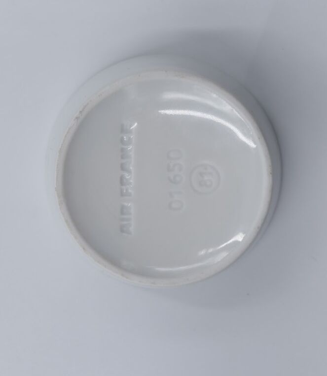 Porcelain candy box decor by Jean Picard le Doux for Air France Bernardaud Limoges