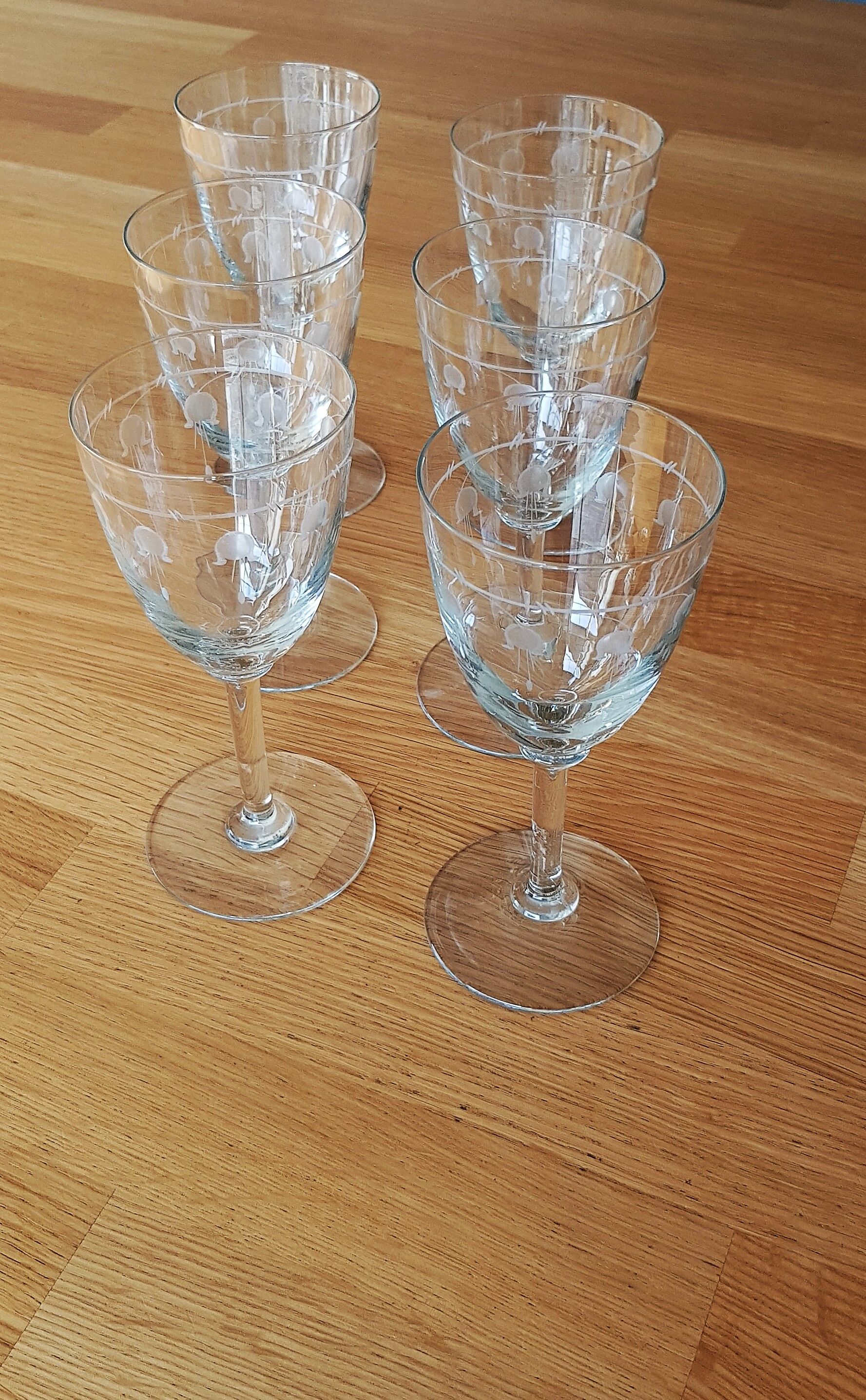 Lot of 6 glasses