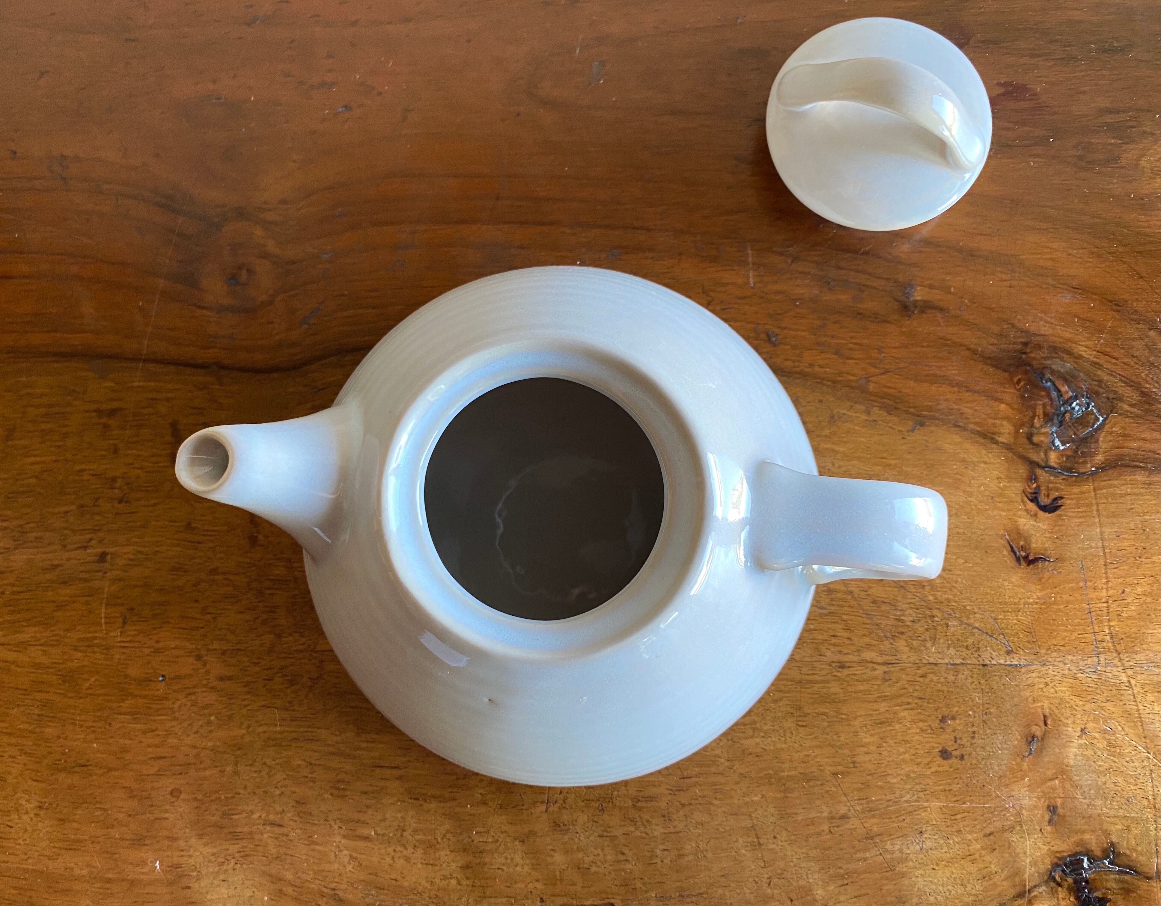 Scandinavian conical teapot 0.5L