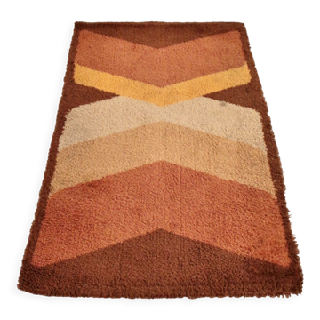 Tapis space age en laine année 70 édition Besmer carpet