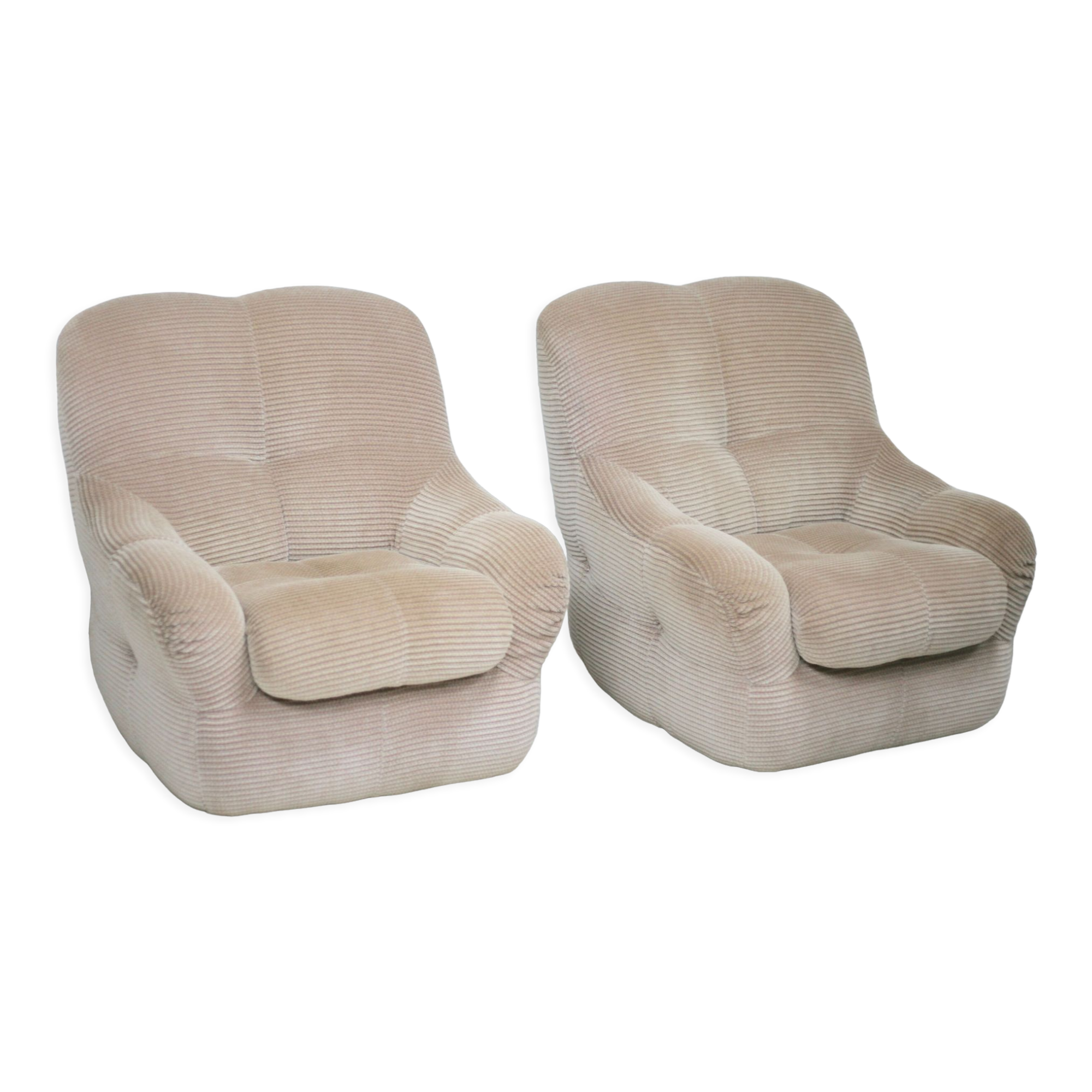 Pair of armchairs "space age". Beige corduroy velvet. France, circa 1970