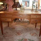 L.XVI style desk in walnut