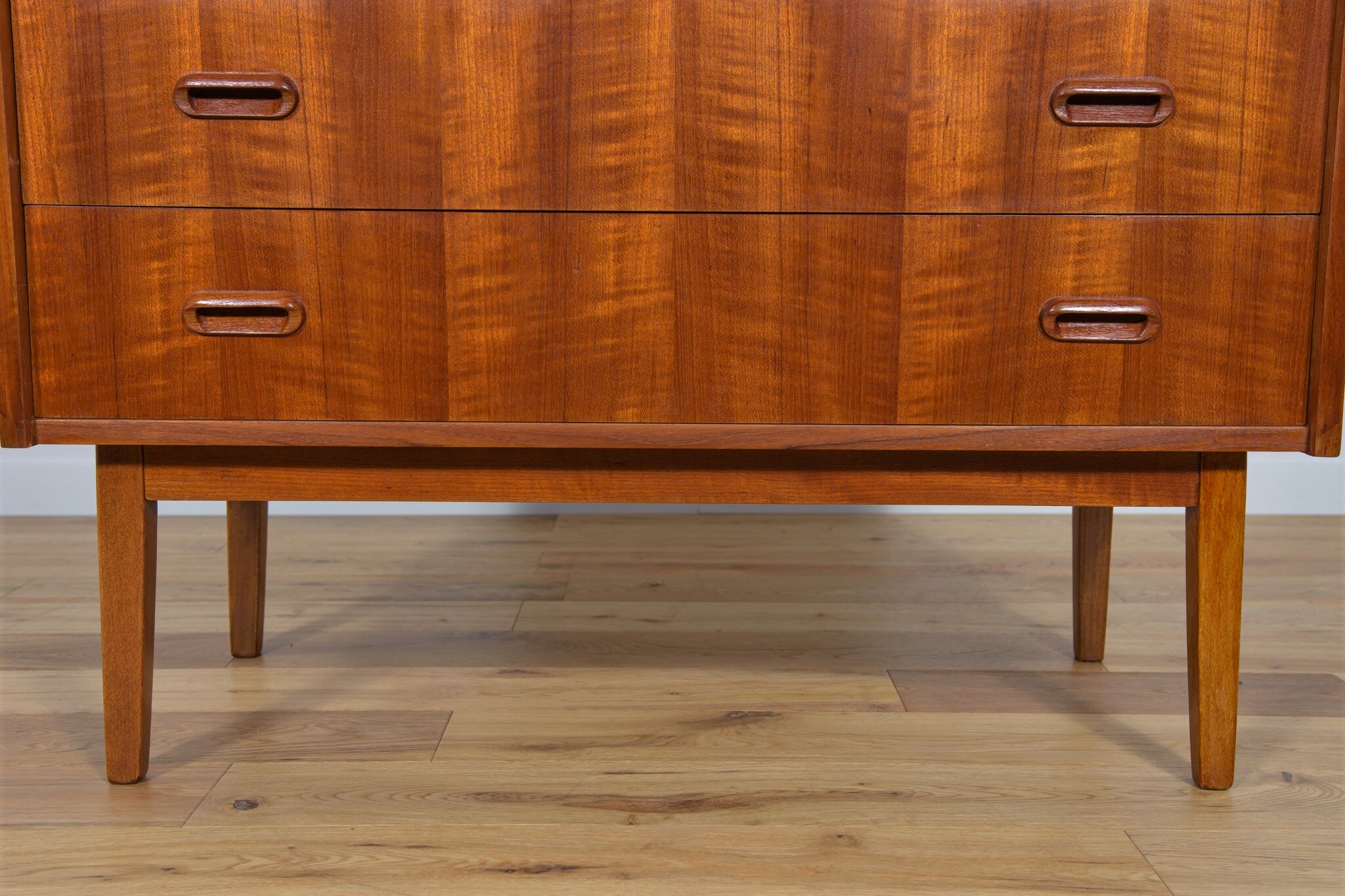 Mid-century teak shelf with pull-out top, 1960s