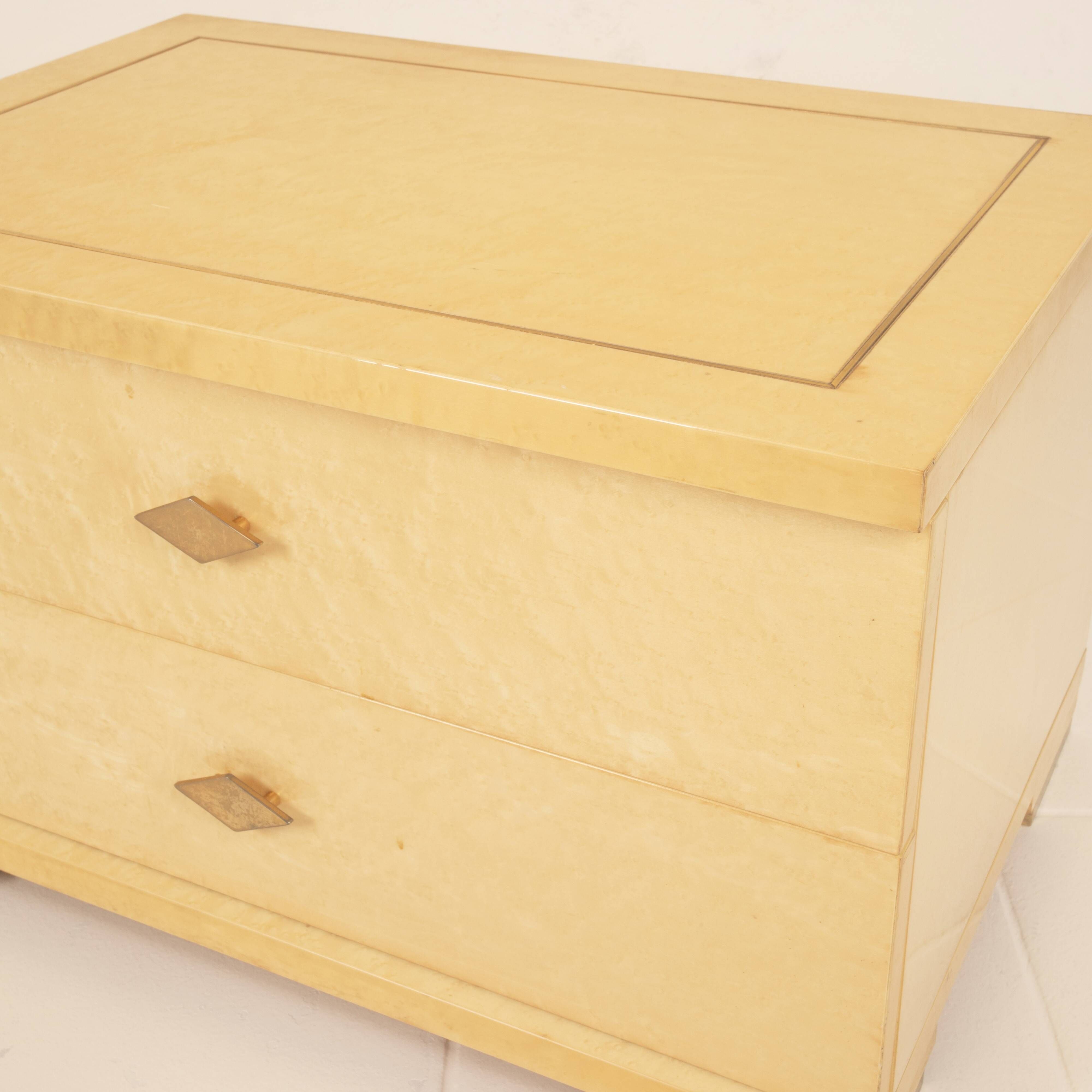 Gianluigi Gorgoni Italian Maple Burl and Brass Nightstands for Fratelli Turri