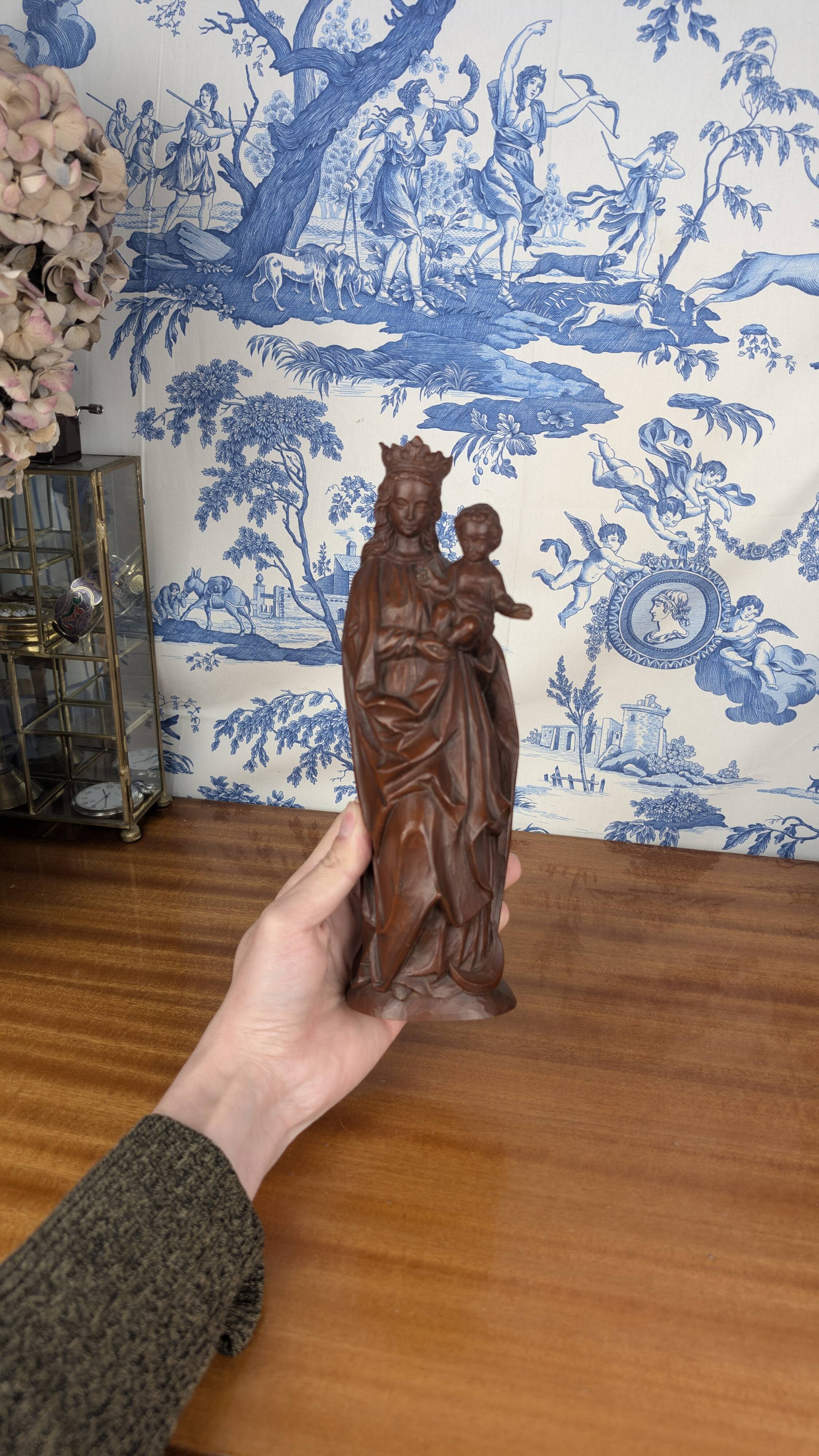 Virgin and Child in resin imitation patinated wood, Neo-Gothic style