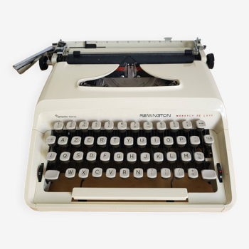 Machine à écrire Remington Monarch De Luxe
