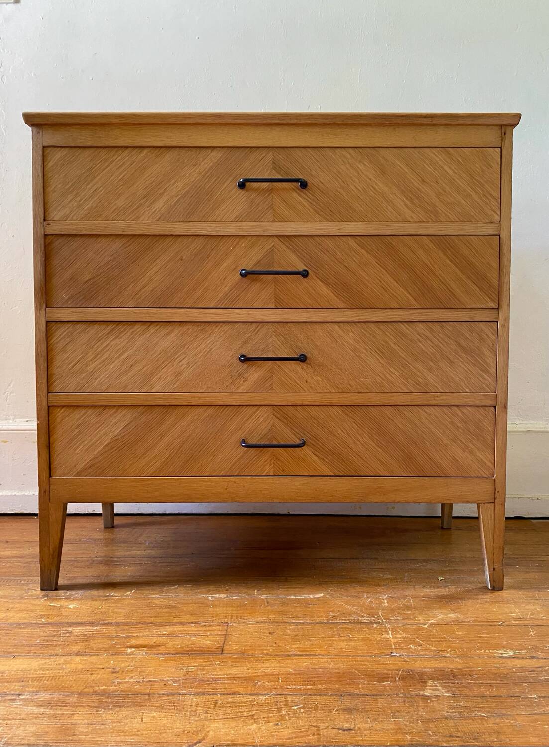Scandinavian 4-drawer commode with vintage compass legs