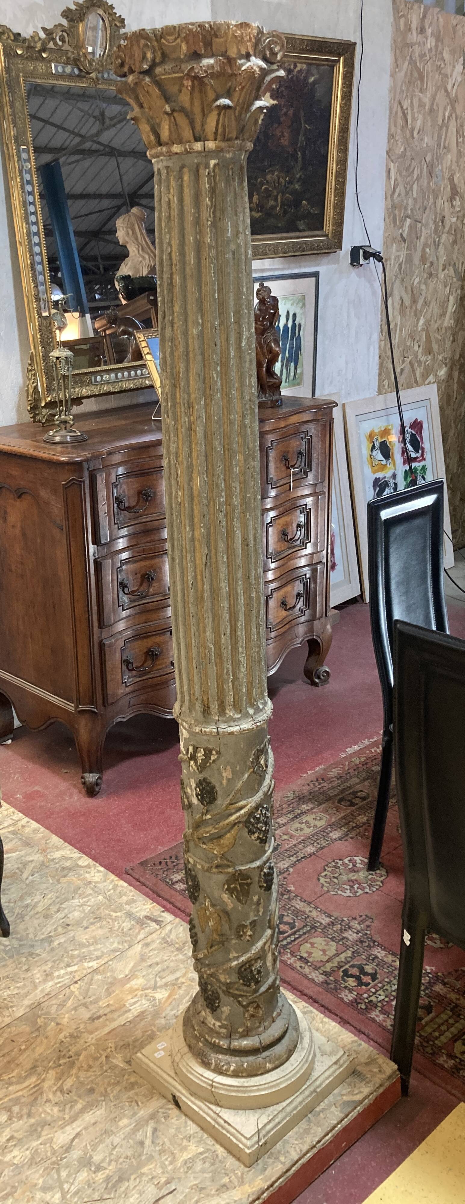 Ancienne Colonne en bois sculpté - XVIIIe