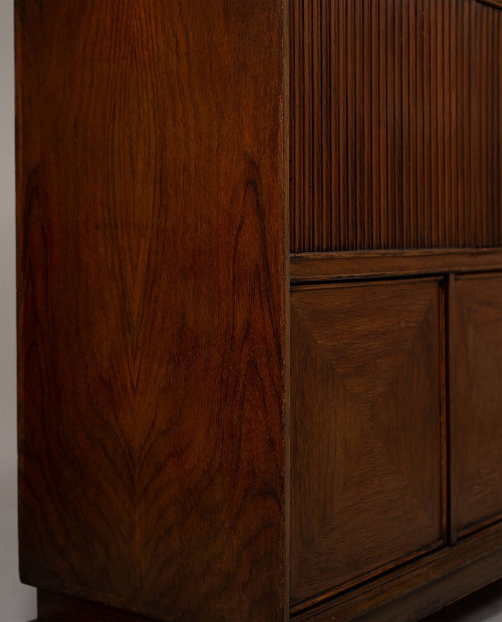 Double-sided buffet, Italian production.