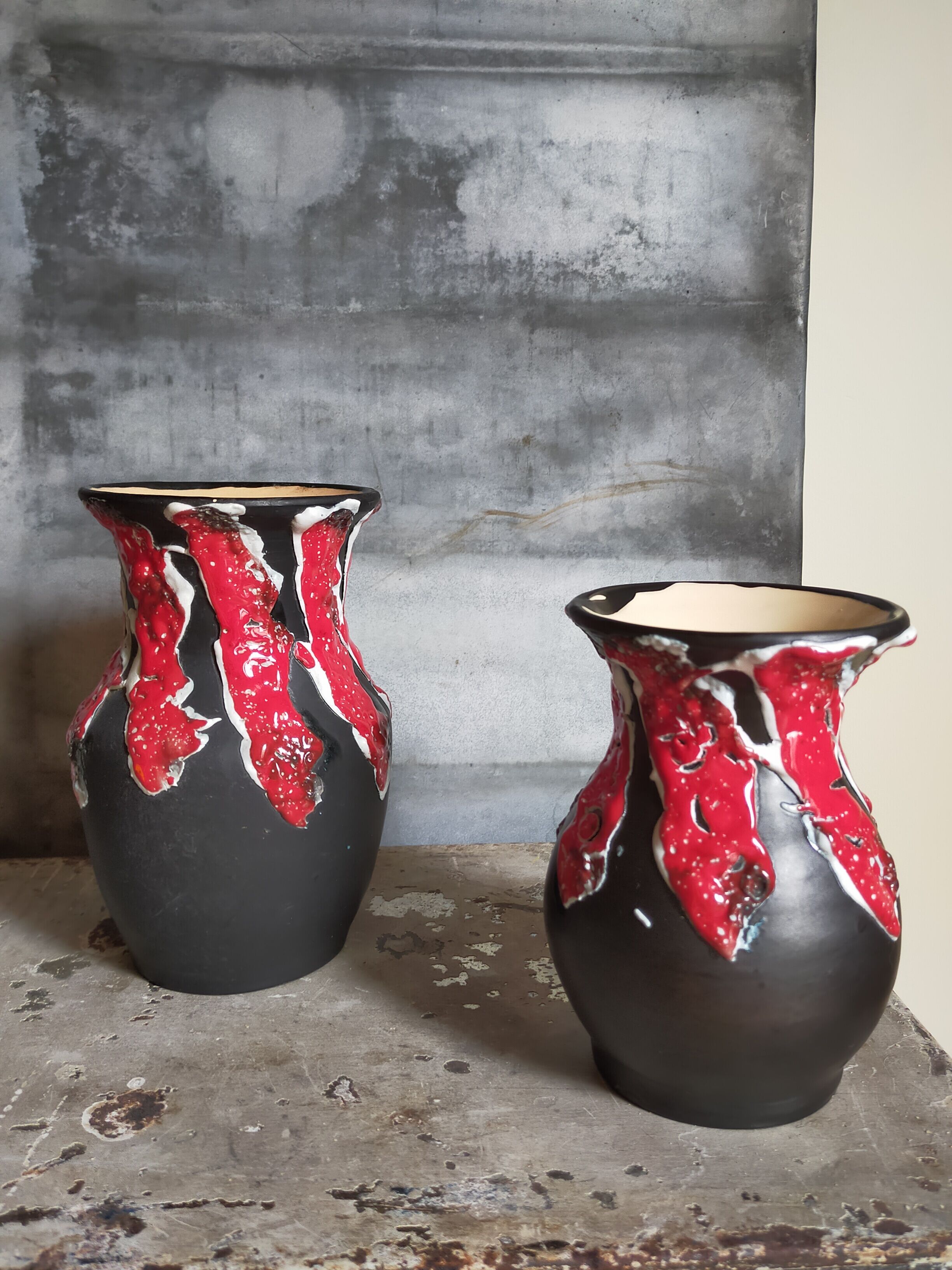 Duo of ceramic vases foams Fat Lava vintages