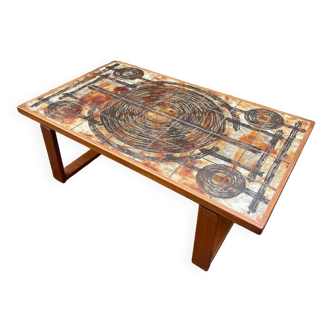 Table brutaliste vintage au design danois. OxArt 79