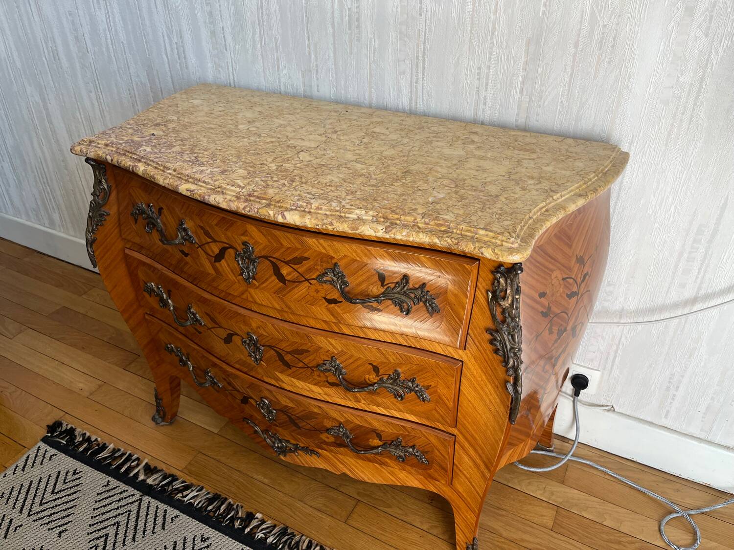 Louis XV style commode in wood and marble