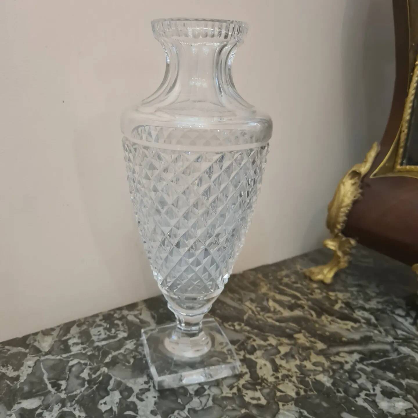 Cristallerie saint louis - baluster vase on pedestal in diamond-cut crystal sign