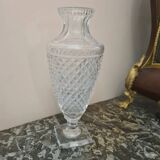 Cristallerie saint louis - vase balustre sur piédouche en cristal taillé en pointe de diamant signe