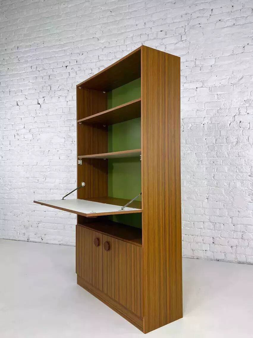 Bookcase with integrated desk/bar, 60s-70s design