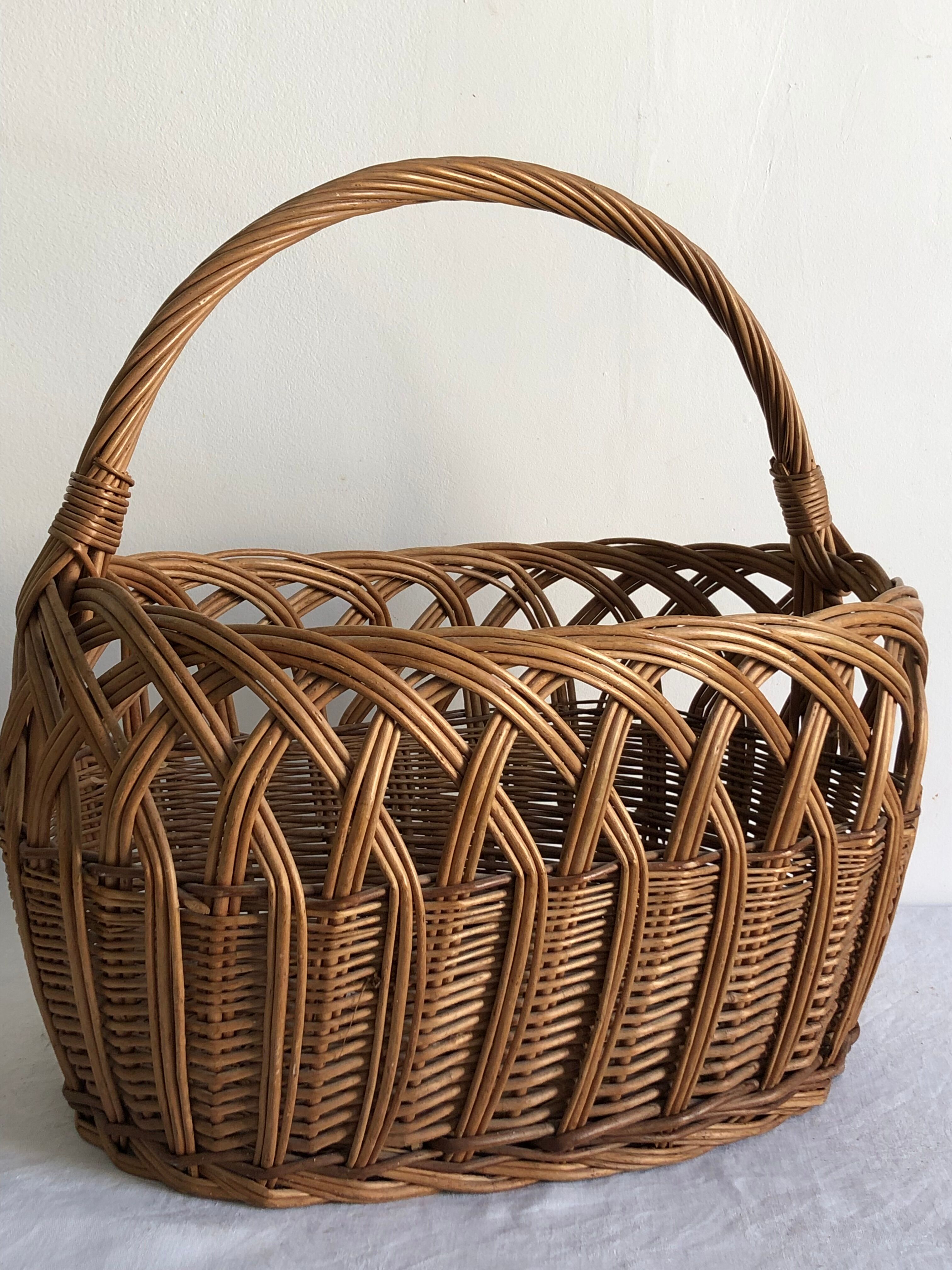Braided wicker basket