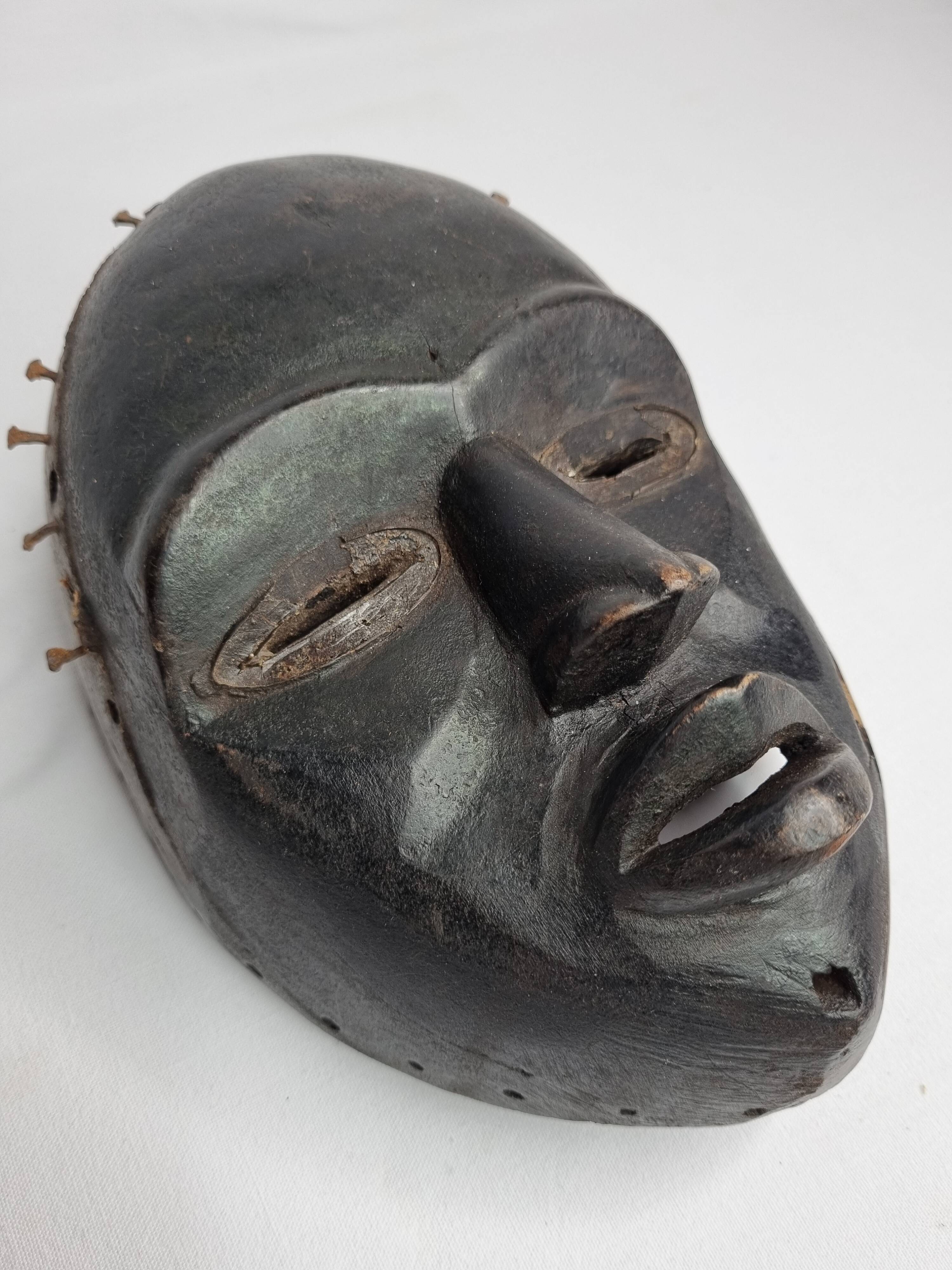 African mask Dan Déanglé, tribal art, Ivory Coast, 23 cm, 20th century