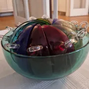 Service à dessert / punch vintage en verre soufflé multicolor (13 pièces) -
