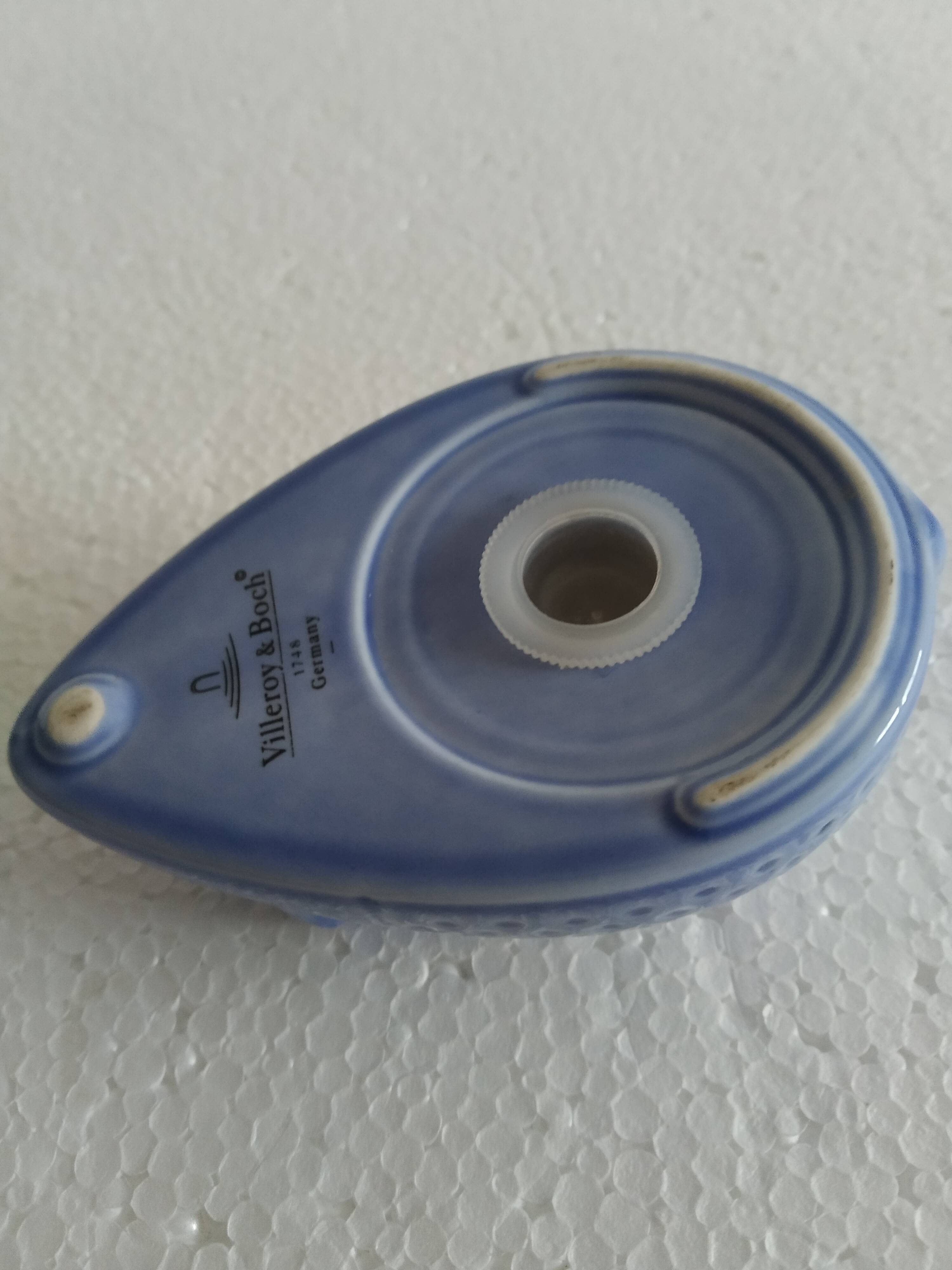 Salt shaker Villeroy and Boch