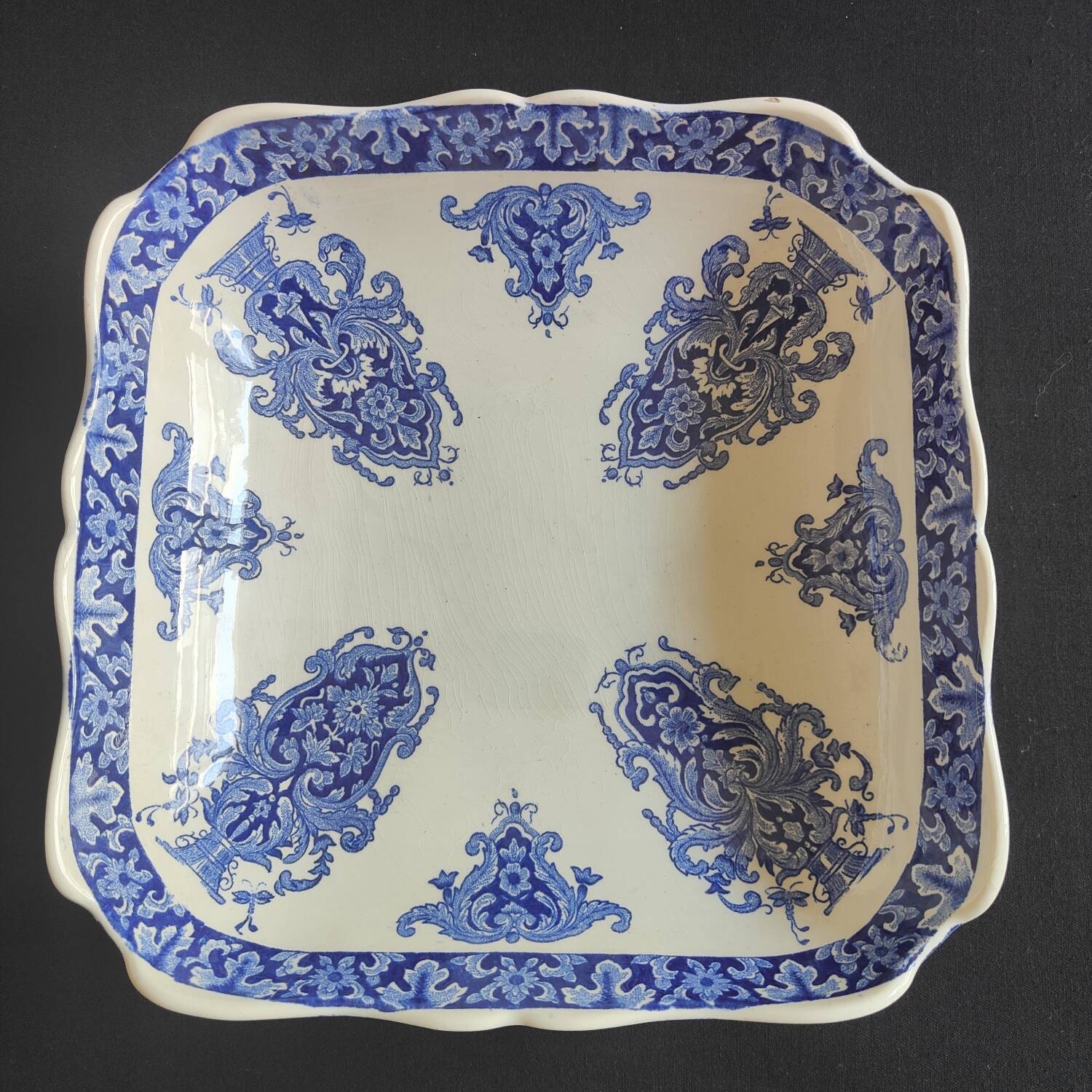 Coupe en porcelaine opaque de Gien