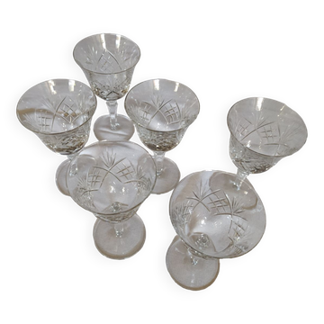 Wine glasses from the Bayel crystal factory