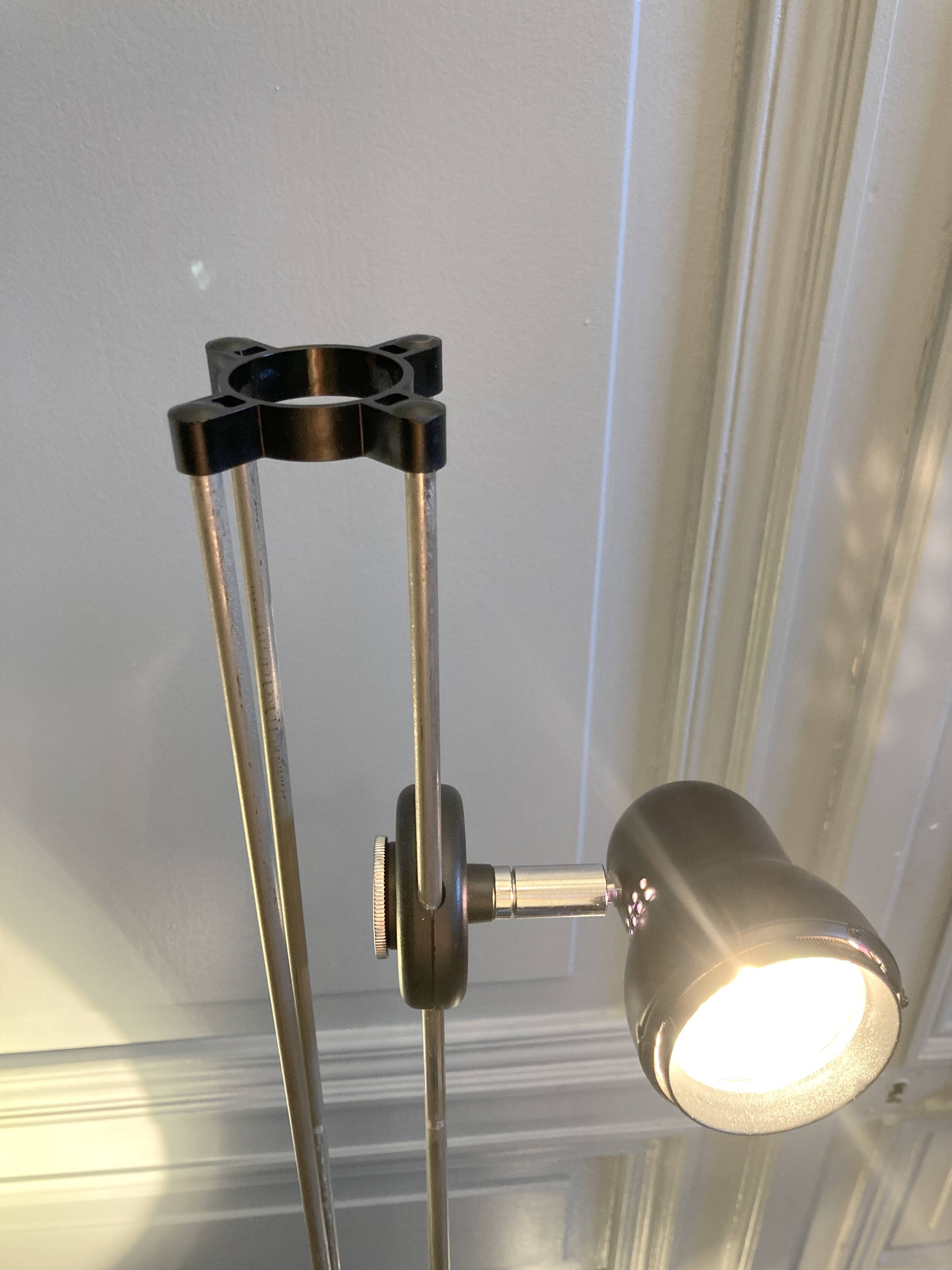Adjustable and orientable light column 1980 for massive.