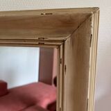 Miroir en bois couleur ivoire effet vieilli