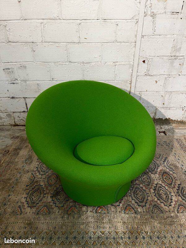 Mushroom model armchair by Pierre Paulin, vintage, Artifort edition, 1960.