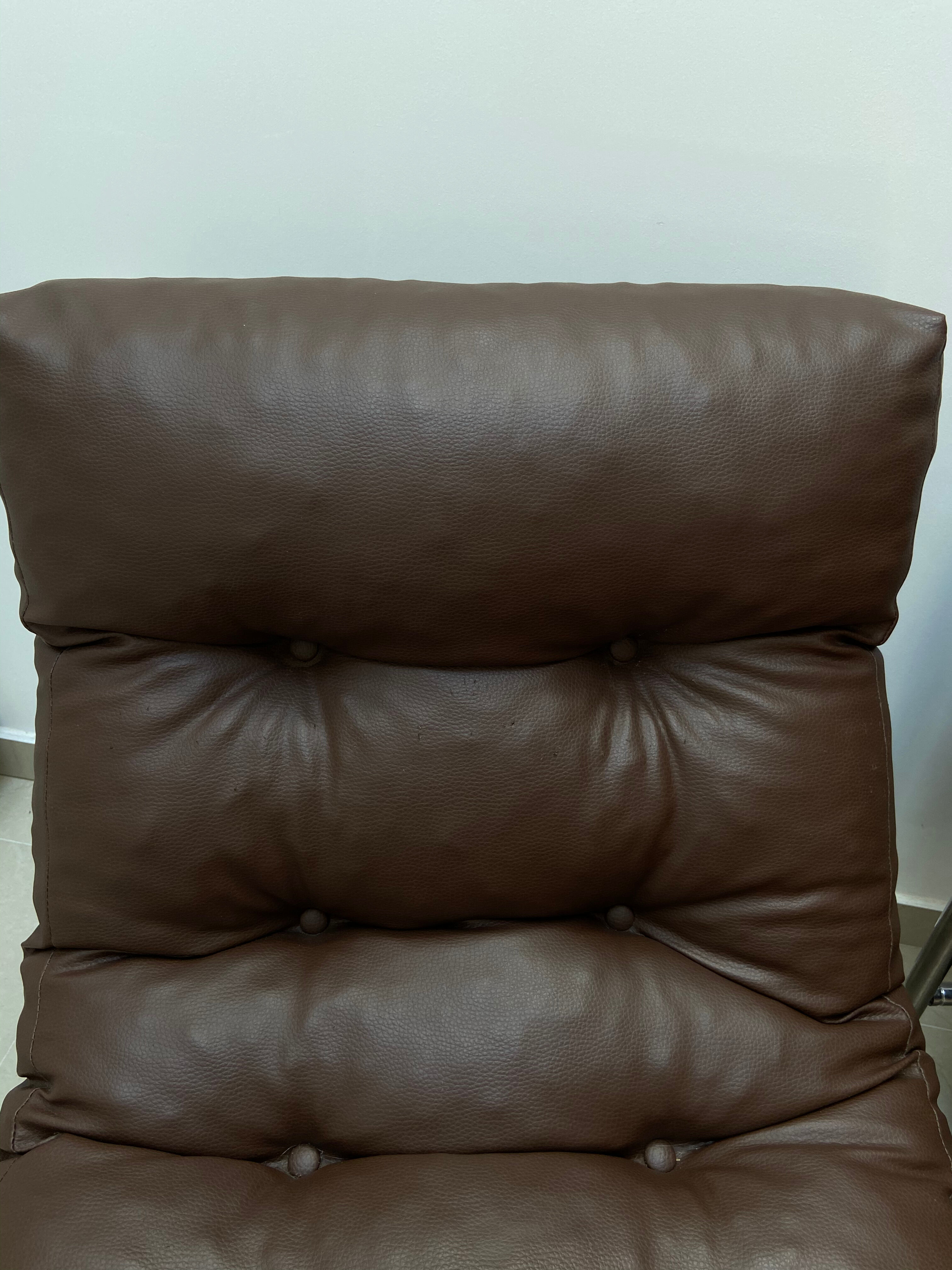 Set de 2 chauffeuses vintage marrons 1990