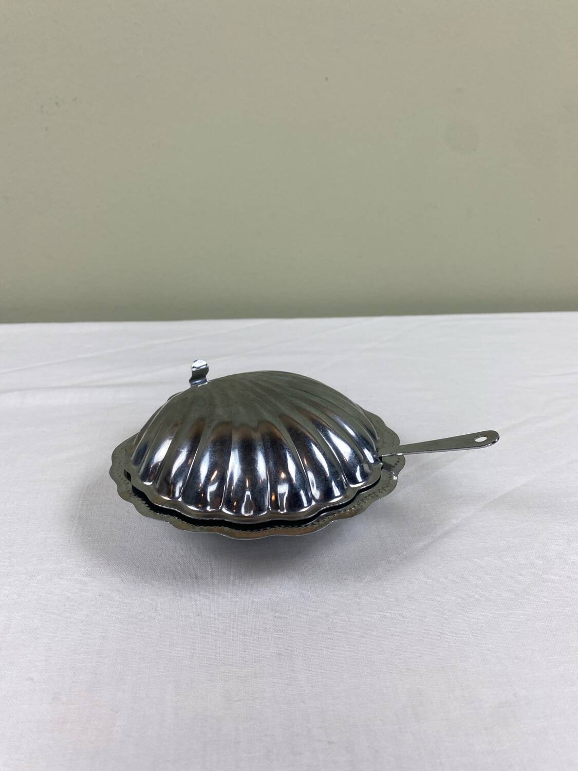 Shell butter dish