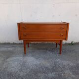 Scandinavian chest of drawers