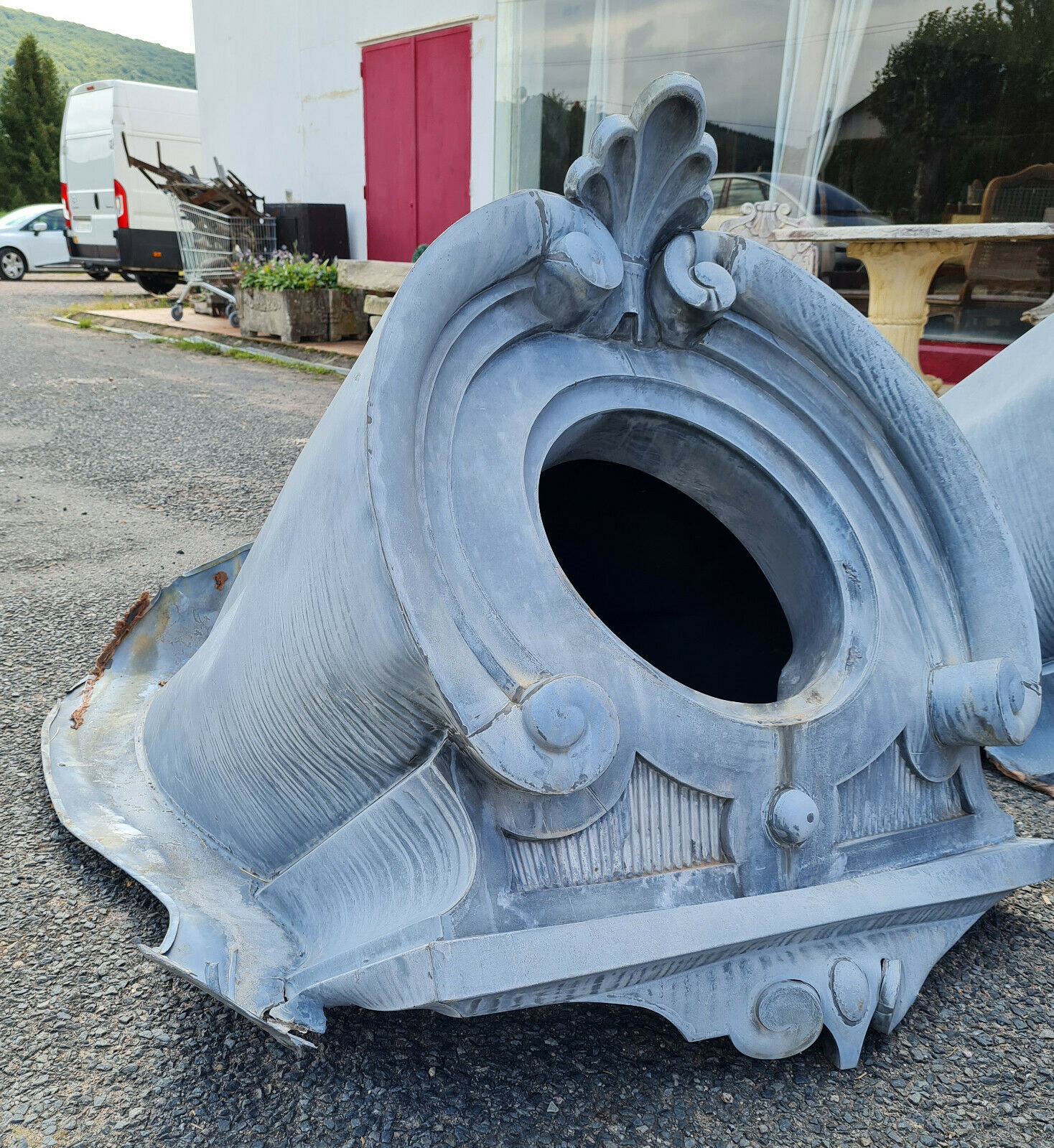 Elements of ancient architecture,  pair of beef's eye in zinc nineteenth century