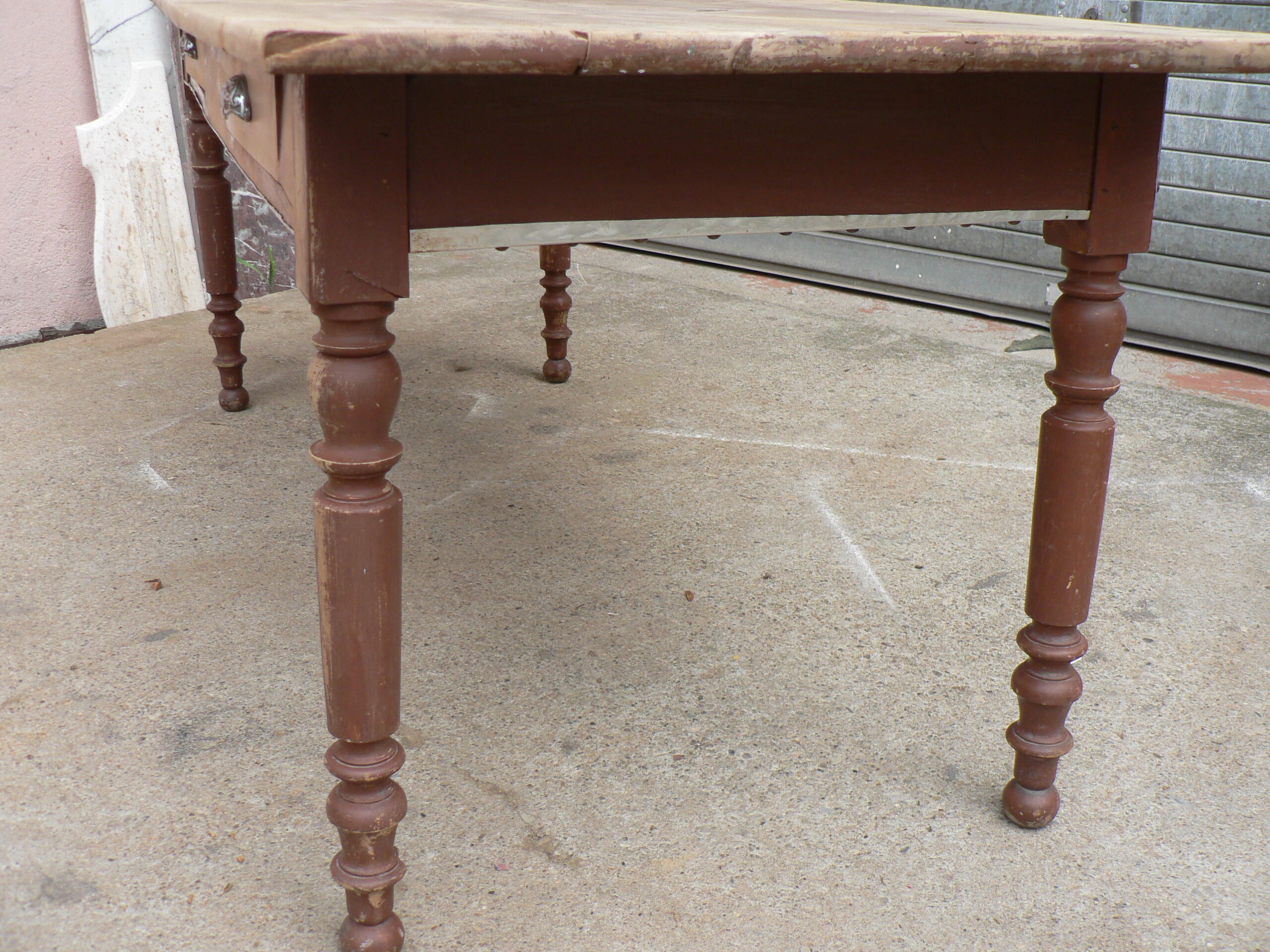 Table de ferme en noyer