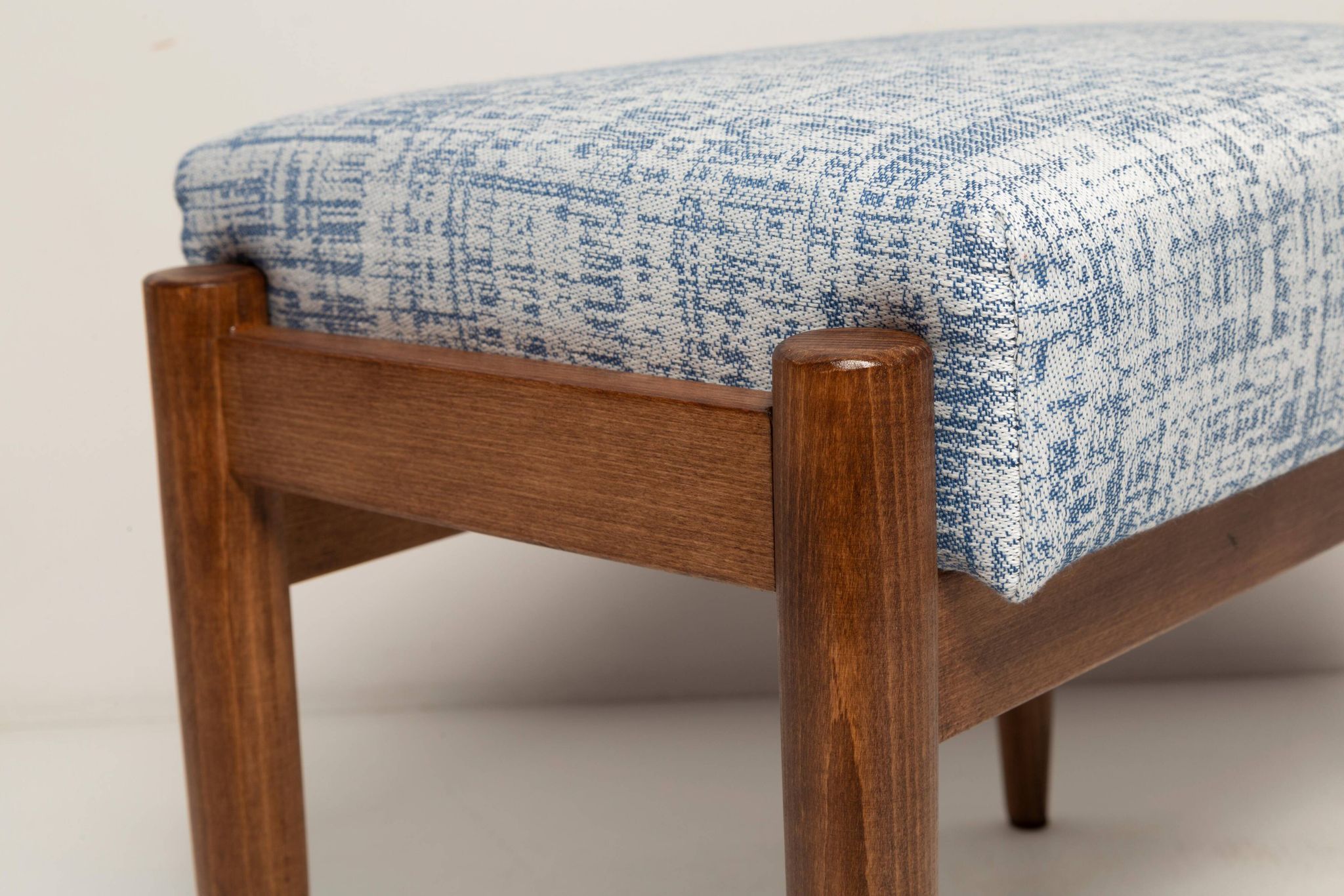 Mid-century vintage stool in white and blue linen, Edmund Homa, Europe, 1960s.